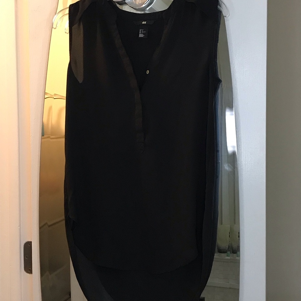 Black sleeveless top